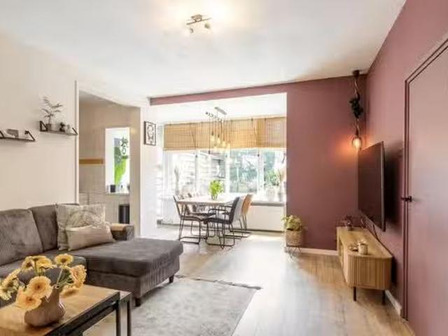 Appartement te koop in Vlaardingerambacht, Vlaardingen