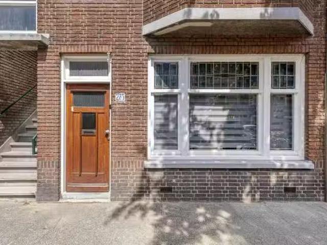 Landhuis te koop in Den Haag, Stationsbuurt