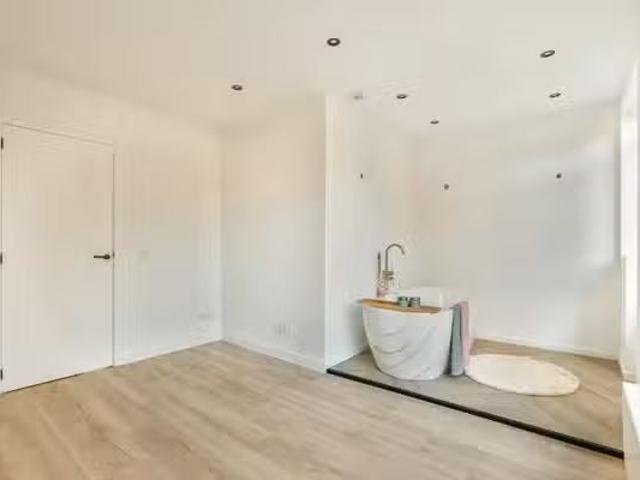 Appartement te koop in Tussendijken, Rotterdam
