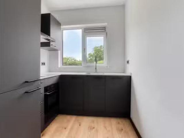 Appartement te koop in Charlois, Rotterdam
