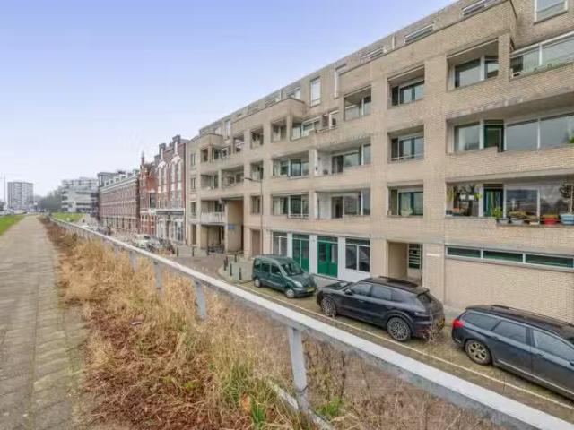 Appartement te koop in Struisenburg, Rotterdam