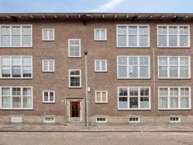 Appartement te koop in Bloemhof, Rotterdam