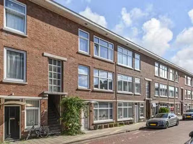 Appartement te koop in Lorentzplein, Laak