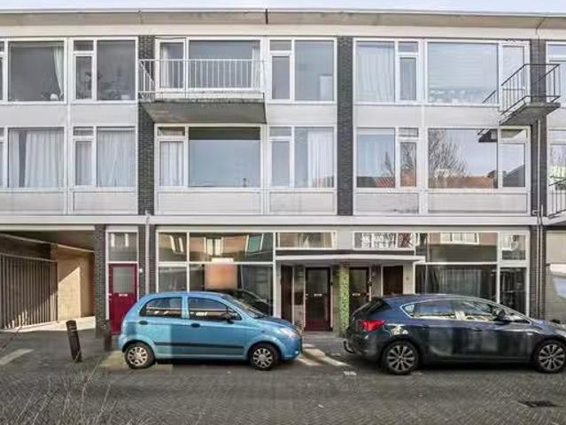 Appartement te koop in Stratum, Noord Brabant