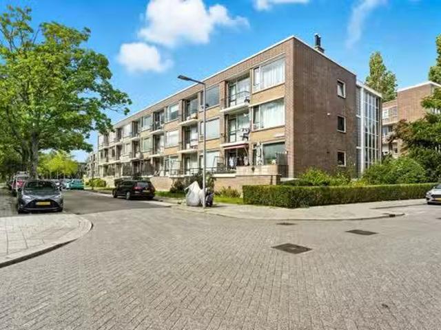 Appartement te koop in Hillegersberg-Schiebroek, Rotterdam