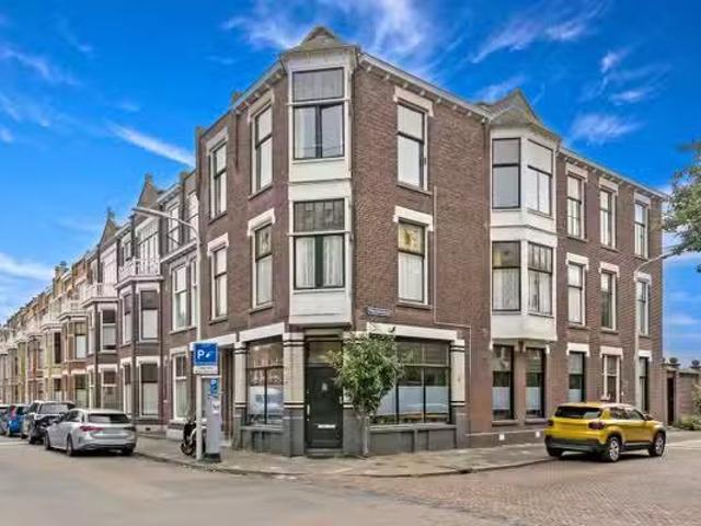 Appartement te koop in Zeeheldenkwartier, Zuid Holland