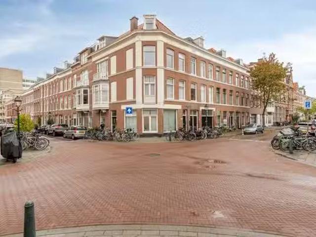 Appartement te koop in Zeeheldenkwartier, Zuid Holland