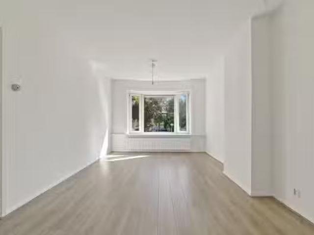 Appartement te koop in Laakkwartier-Oost, Den Haag