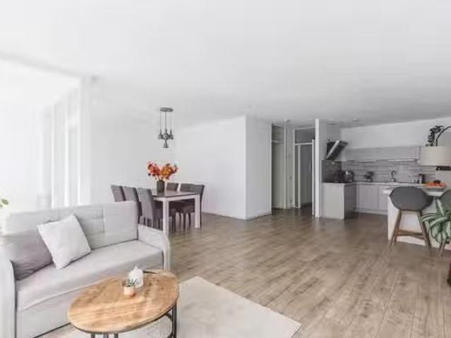 Appartement te koop in Sloten, Amsterdam