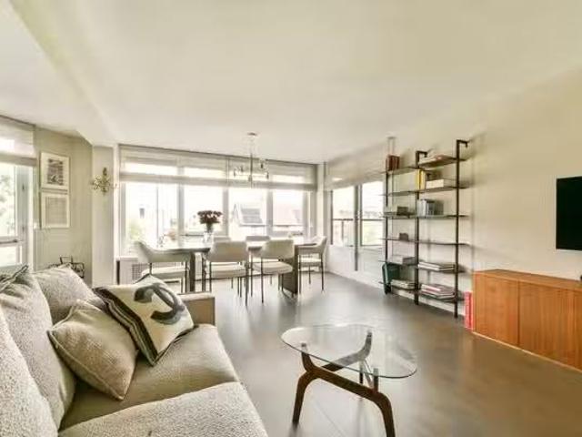 Appartement te koop in Sloten, Amsterdam