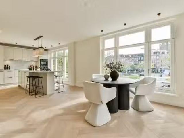 Appartement te koop in Zuid, Amsterdam