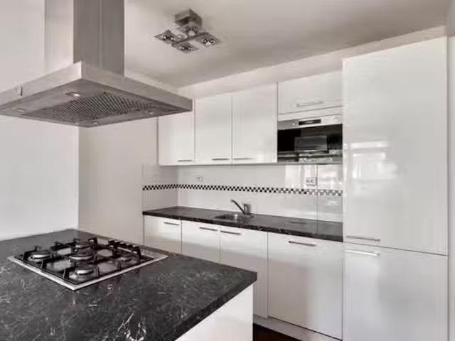 Appartement te koop in Charlois, Rotterdam