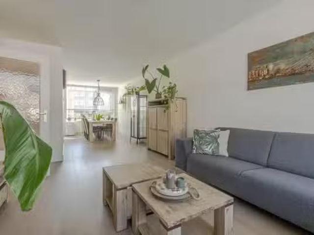 Appartement te koop in IJsselmonde, Rotterdam