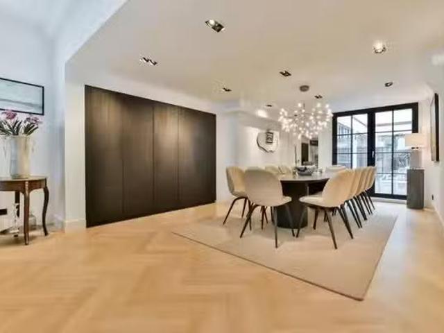 Appartement te koop in Centrum, Amsterdam