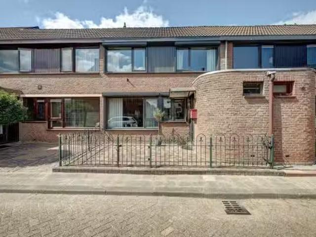 Appartement te koop in IJsselmonde, Rotterdam