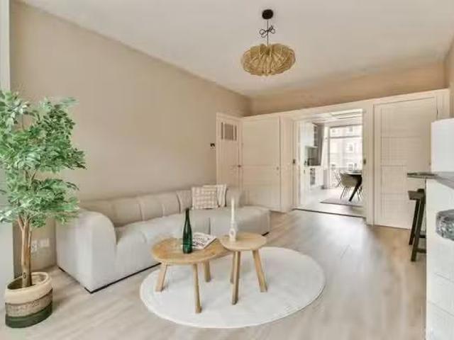 Woning te koop in Amsterdam, West