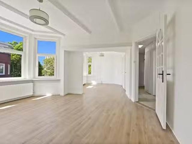 Woning te koop in Den Haag, Oost