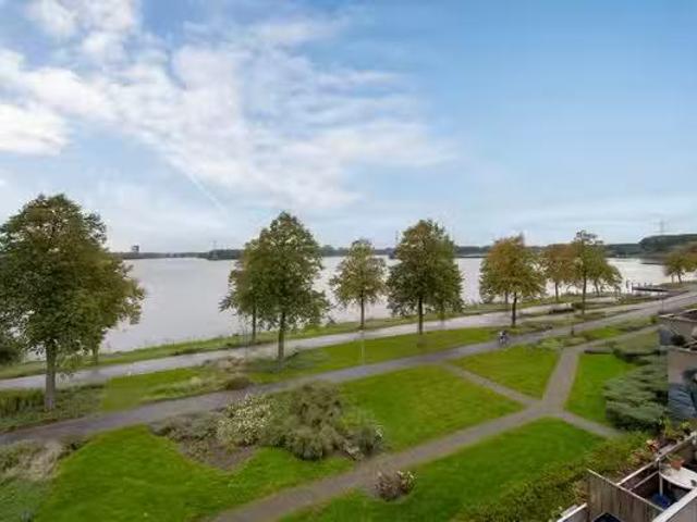 Appartement te koop in Almere-haven, Flevoland