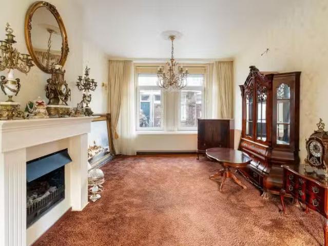 Appartement te koop in Schilderswijk, Zuid Holland