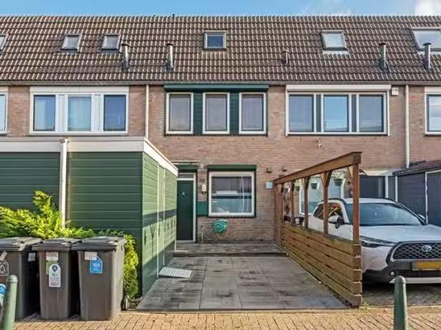 Appartement te koop in IJsselmonde, Rotterdam