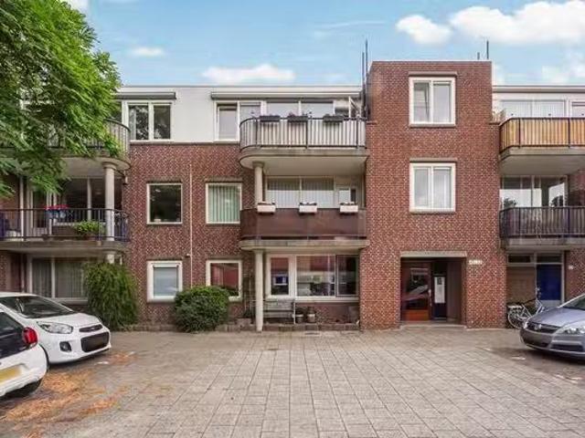 Appartement te koop in Loosduinen, Zuid Holland