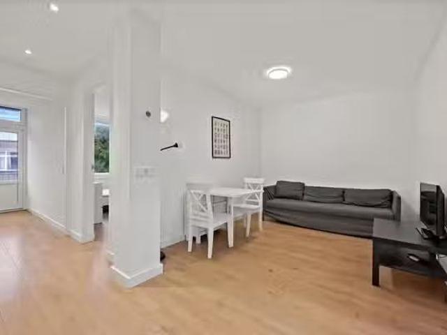 Appartement te koop in Laak, Zuid Holland