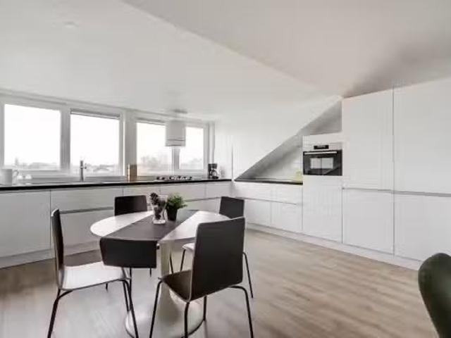 Appartement te koop in Oud-Mathenesse, Rotterdam