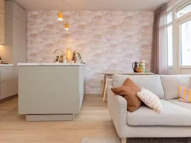 Appartement te koop in Oud-Mathenesse, Rotterdam