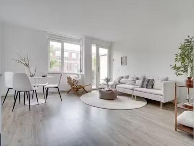 Appartement te koop in Europakwartier, Almere-haven