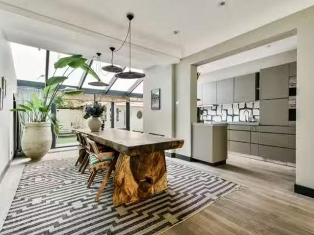 Appartement te koop in Zuid, Amsterdam