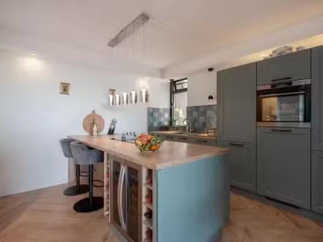 Appartement te koop in Bezuidenhout, Zuid Holland
