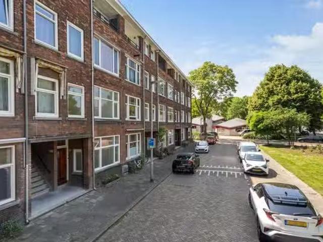 Appartement te koop in Oud-Mathenesse, Rotterdam