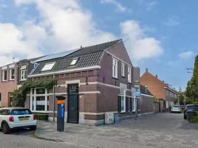 Appartement te koop in Stratum, Noord Brabant