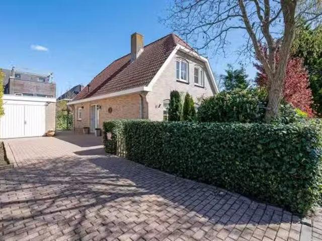 Appartement te koop in Seizoenenbuurt, Almere-haven