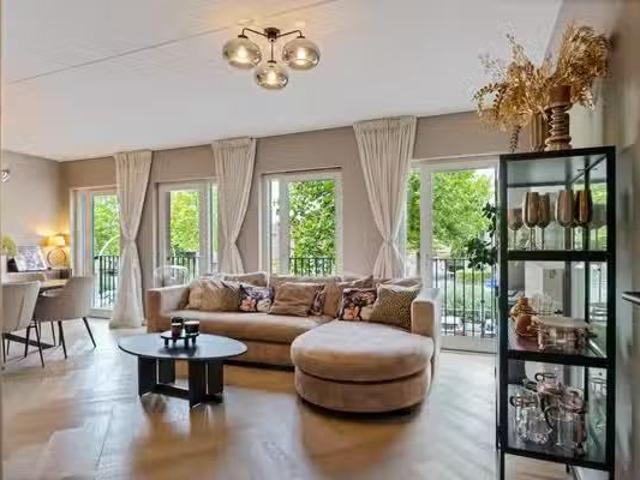 Appartement te koop in Leidschenveen, Zuid Holland