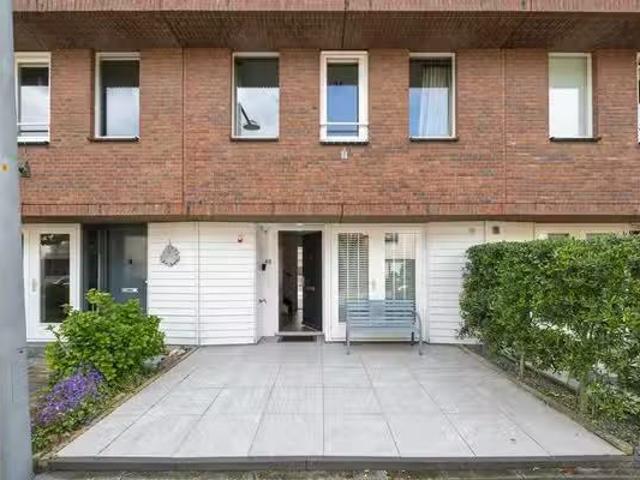 Woning te koop in Winkelcentrum Leidschenveen, Den Haag