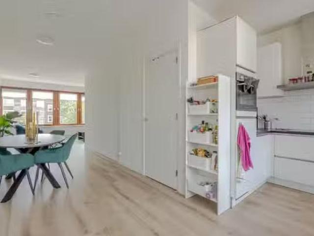 Appartement te koop in Charlois, Rotterdam