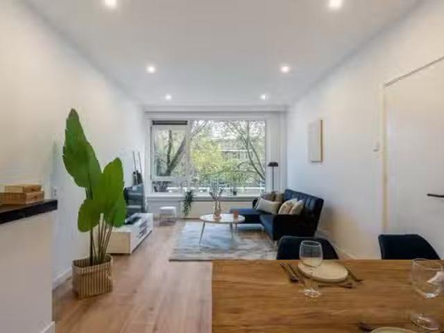 Appartement te koop in Oud-Crooswijk, Rotterdam