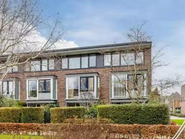 Appartement te koop in Hillegersberg-Schiebroek, Rotterdam