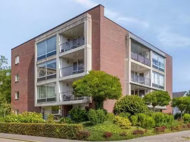 Appartement te koop in Stratum, Noord Brabant