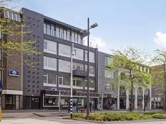 Appartement te koop in Stratum, Noord Brabant