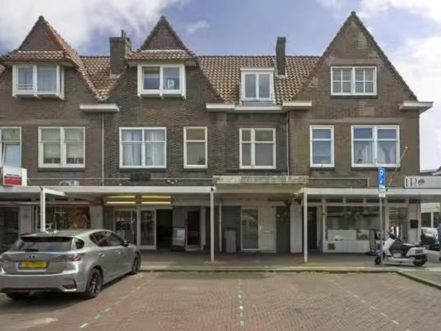Woning te koop in Den Haag, Bouwlust