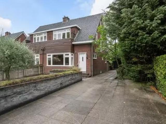 Appartement te koop in Hillegersberg-Schiebroek, Rotterdam