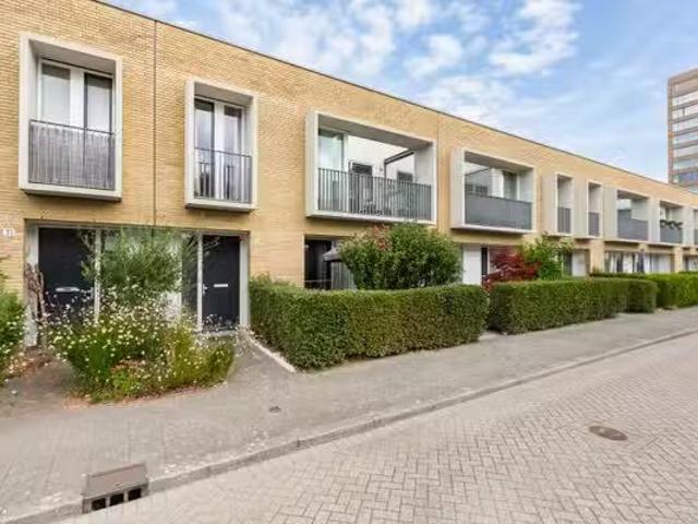 Appartement te koop in Charlois, Rotterdam