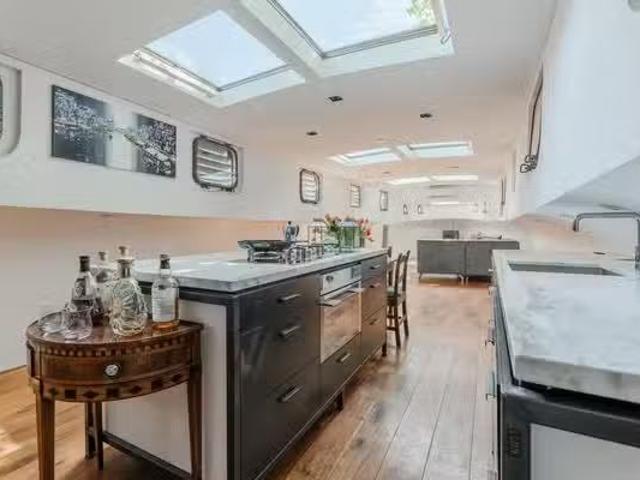 Appartement te koop in Weesperzijde, Amsterdam