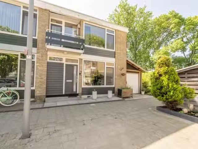 Appartement te koop in IJsselmonde, Rotterdam