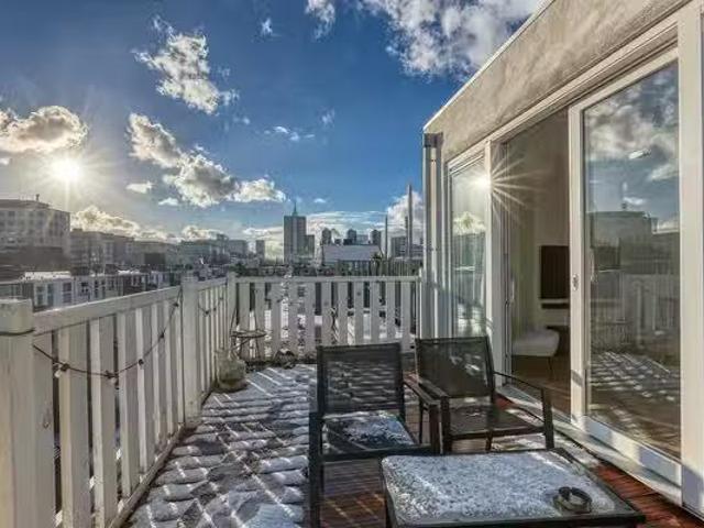 Appartement te koop in Bomenbuurt, Zuid Holland