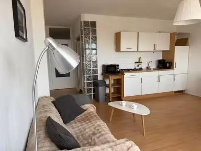 Woning te koop in Den Haag, Spoorwijk