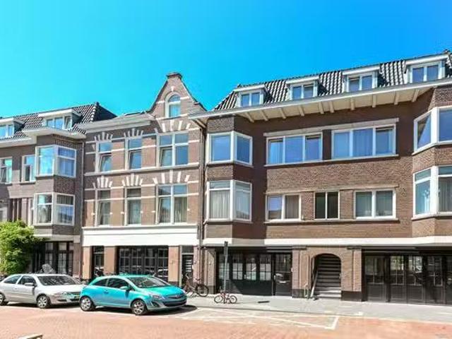 Appartement te koop in Valkenboskwartier, Zuid Holland