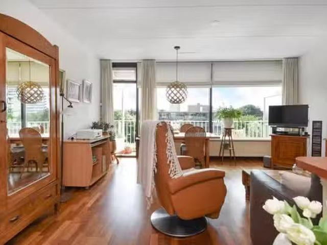 Woning te koop in Den Haag, Valkenboskwartier